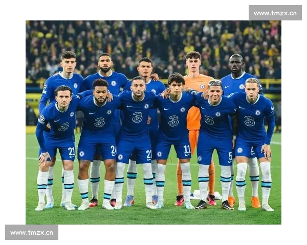 欧洲足球联赛最新动态：豪门球队转会风波及赛季前瞻分析