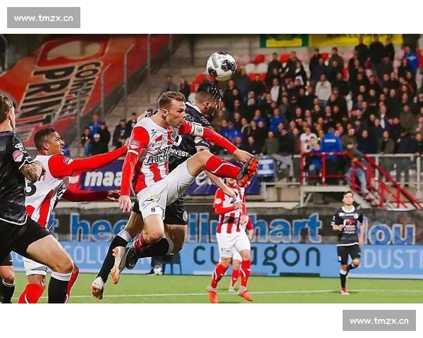 今日足球比分实时更新解析与赛场焦点全览及热门赛事深度点评专题 今日足球比分实时更新解析与赛场焦点全览及热门赛事深度点评专题